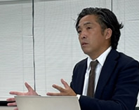 営業本部チーム副部長　加藤氏